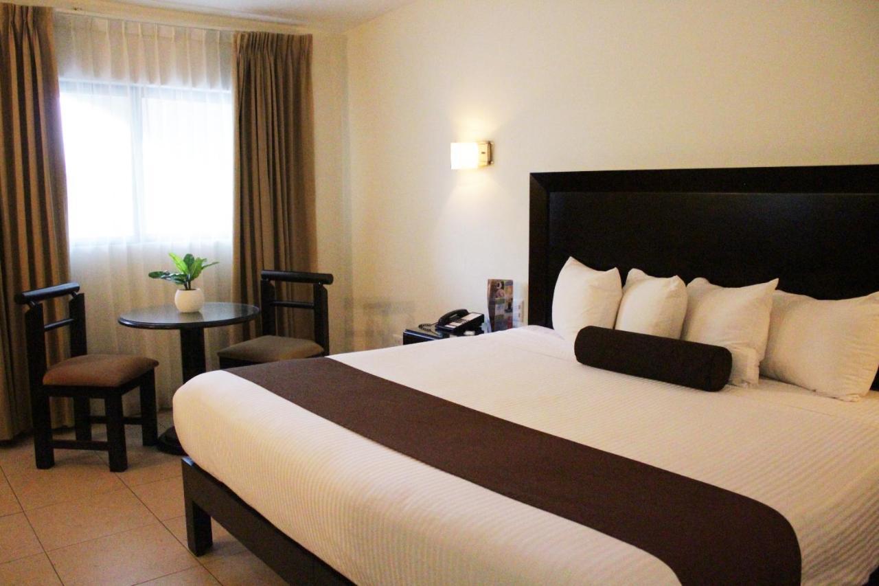 Hotel Del Rio Navojoa Bagian luar foto
