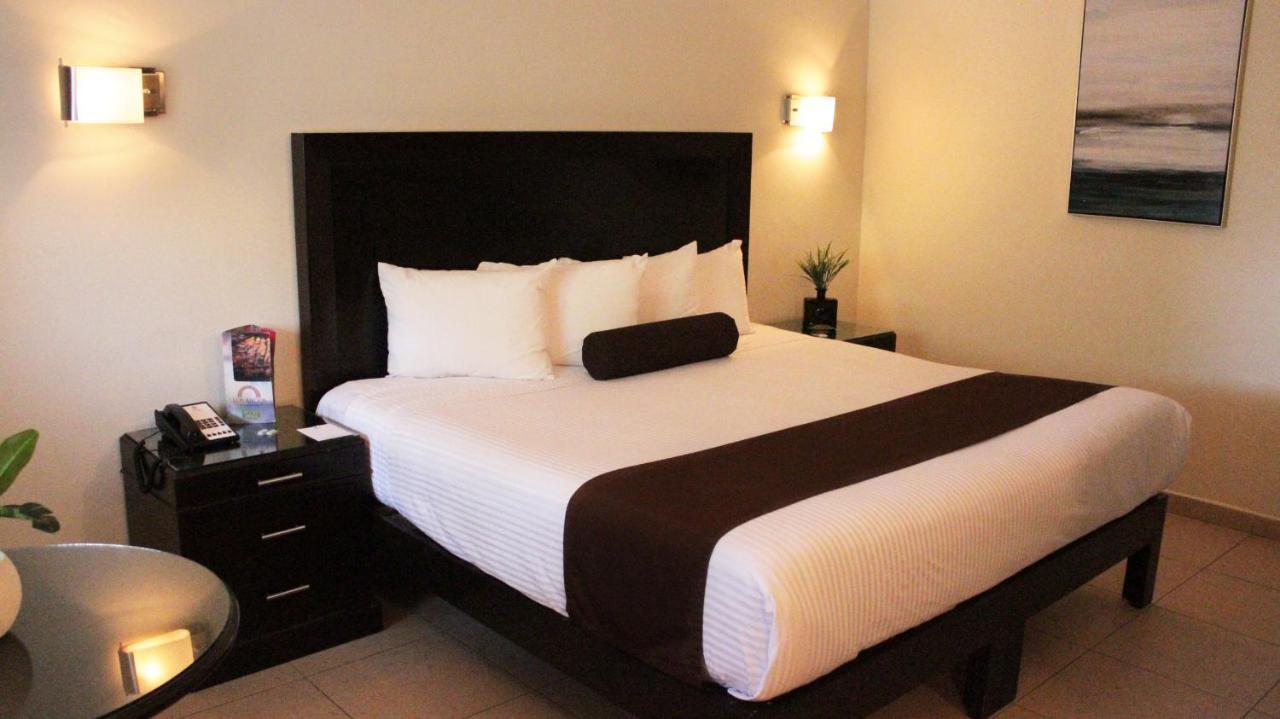 Hotel Del Rio Navojoa Bagian luar foto